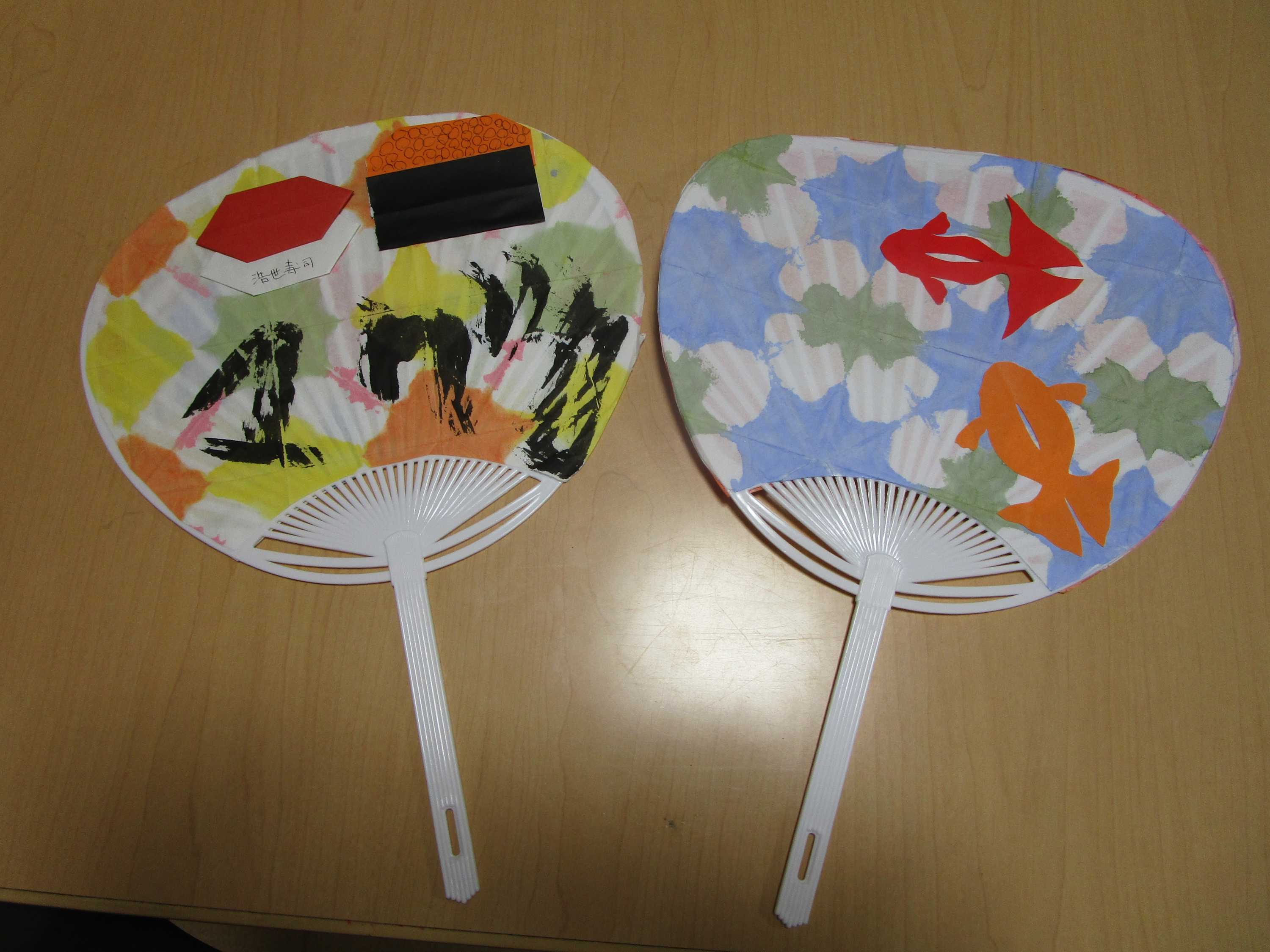 工房金魚　うちわ作りました