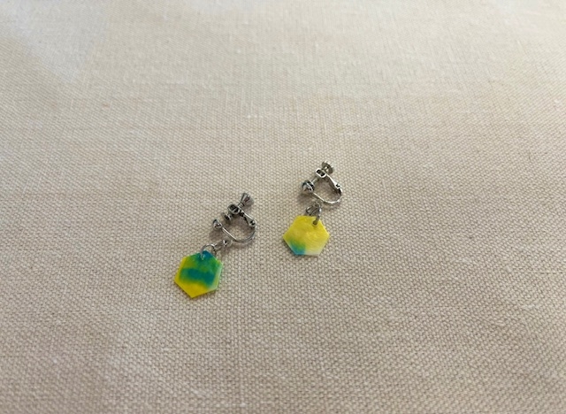 目盛あるボトル イヤカフ　キャップAdo 25周年 d 特典付 ハート h concept ペットボトルキャップ ボトル