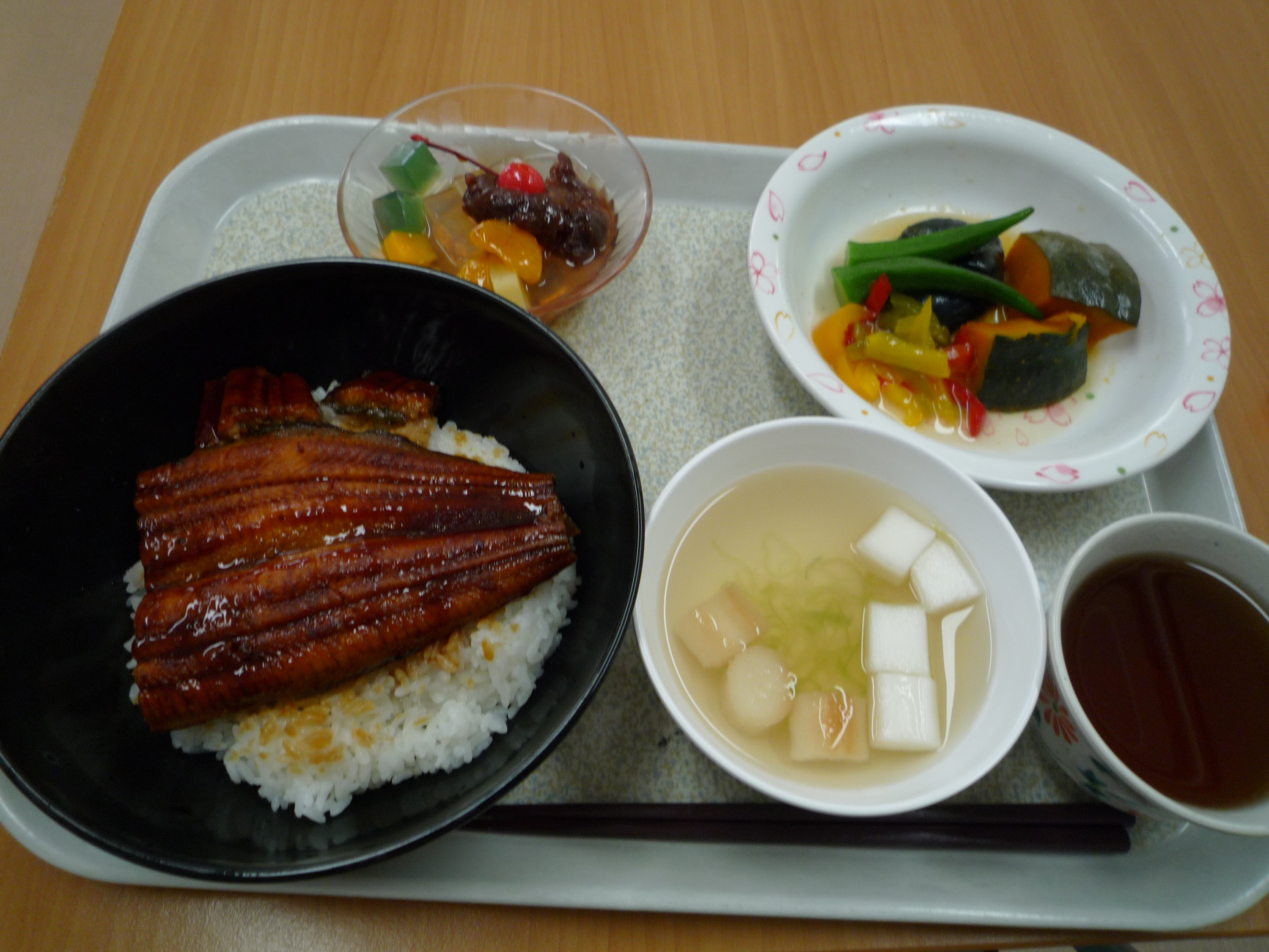 土用の丑の日の給食メニュー